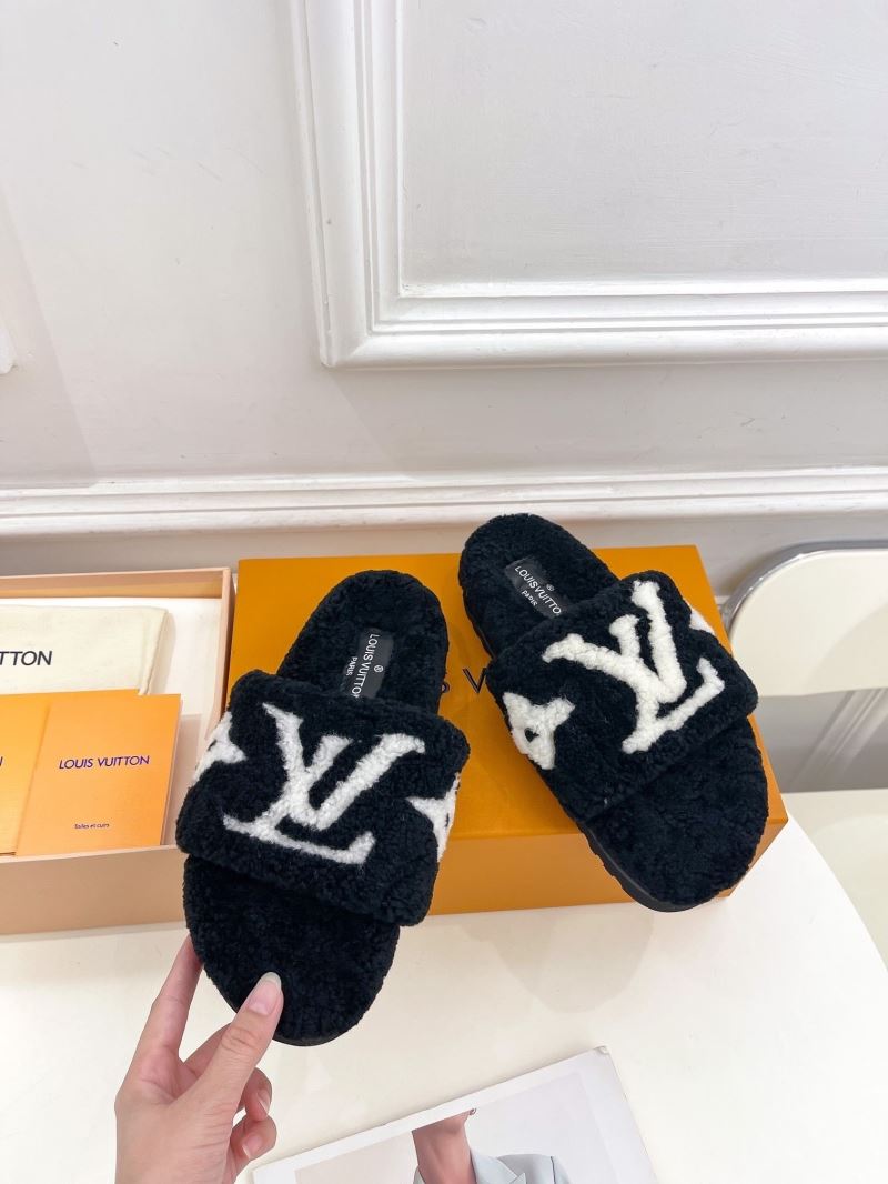 Louis Vuitton Slippers